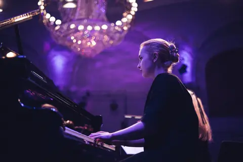 Simple Music Ensemble. Людовико Эйнауди